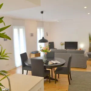 Tp Bombarda 5, Deluxe Appartement