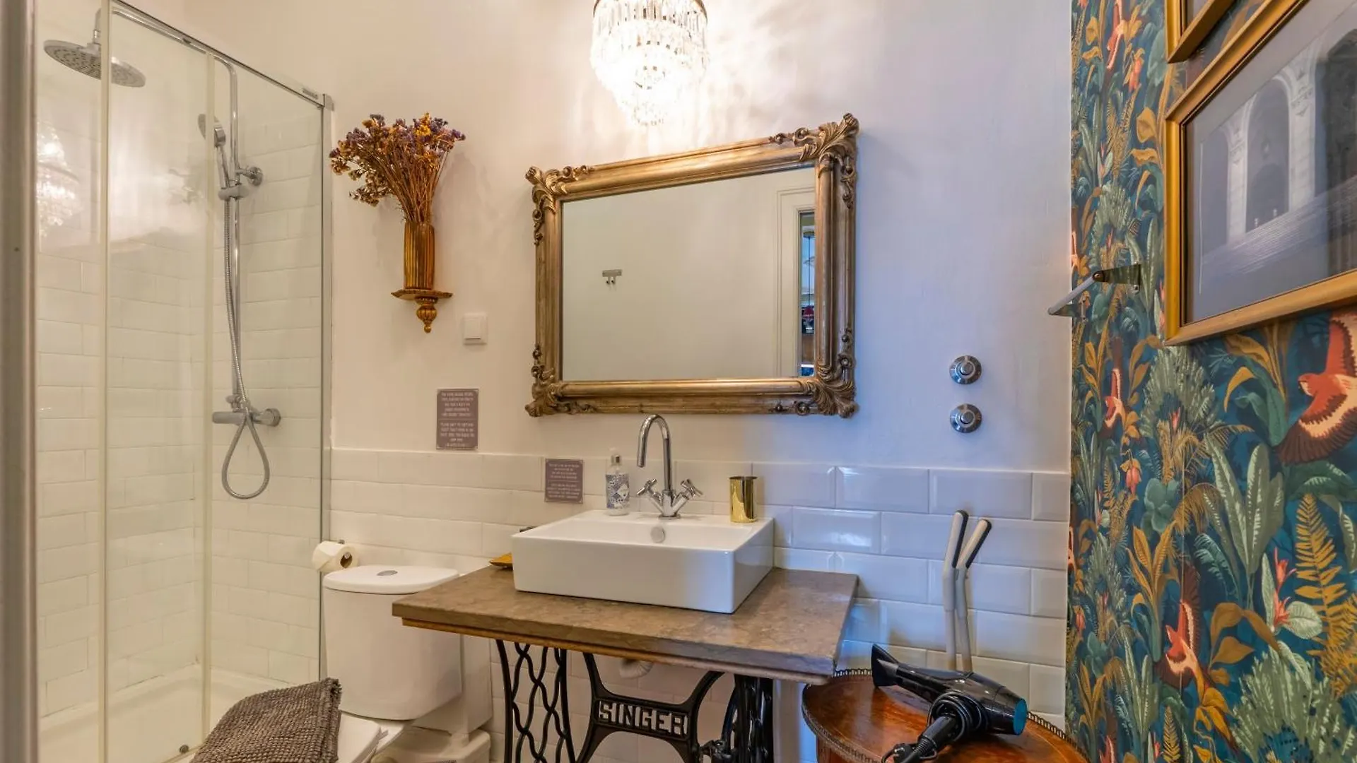 Eine Mischung Aus Altem Wort Und Modernem Charme In Lissabon Apartment Lisbon