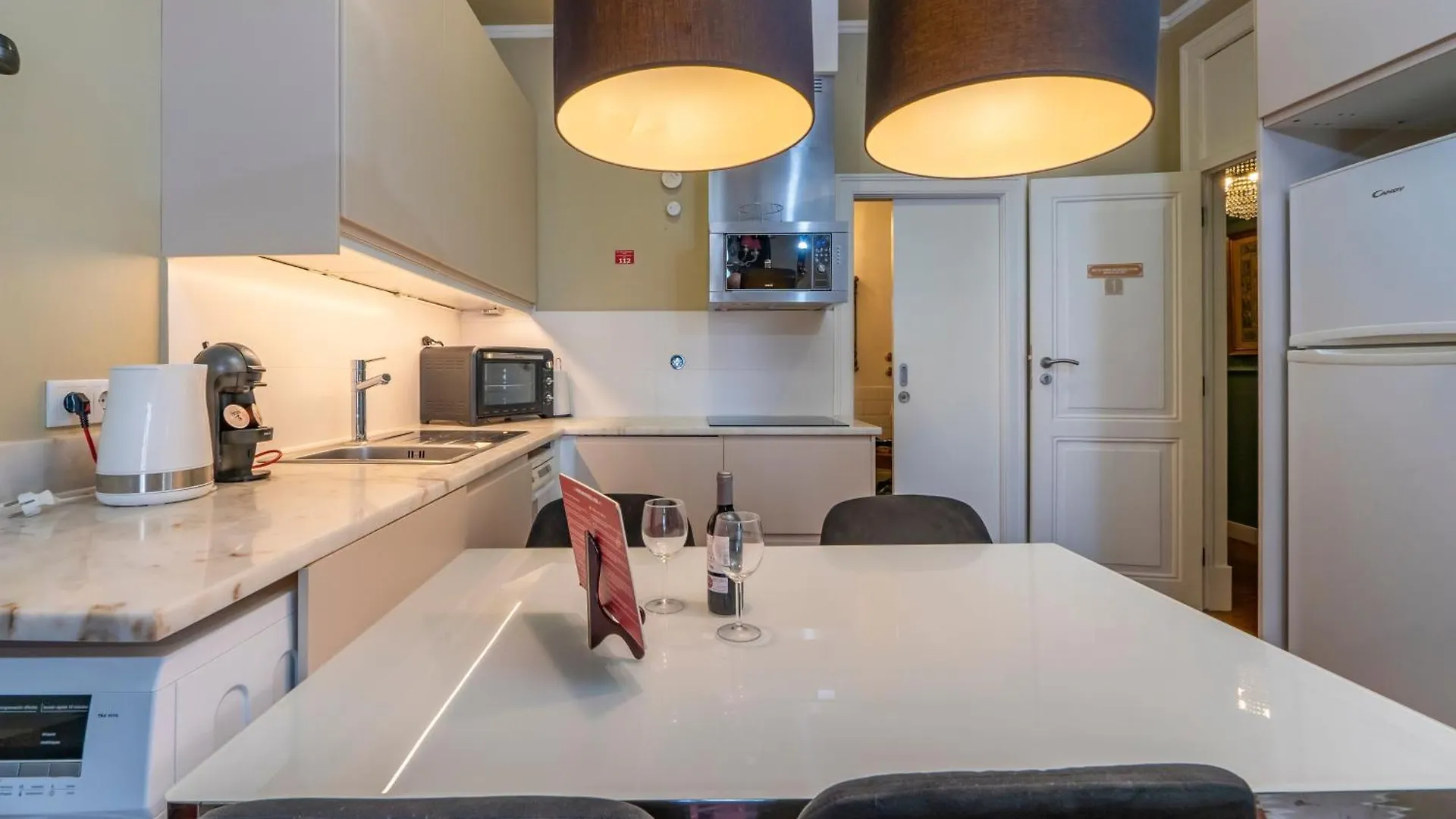 Eine Mischung Aus Altem Wort Und Modernem Charme In Lissabon Apartment Portugal